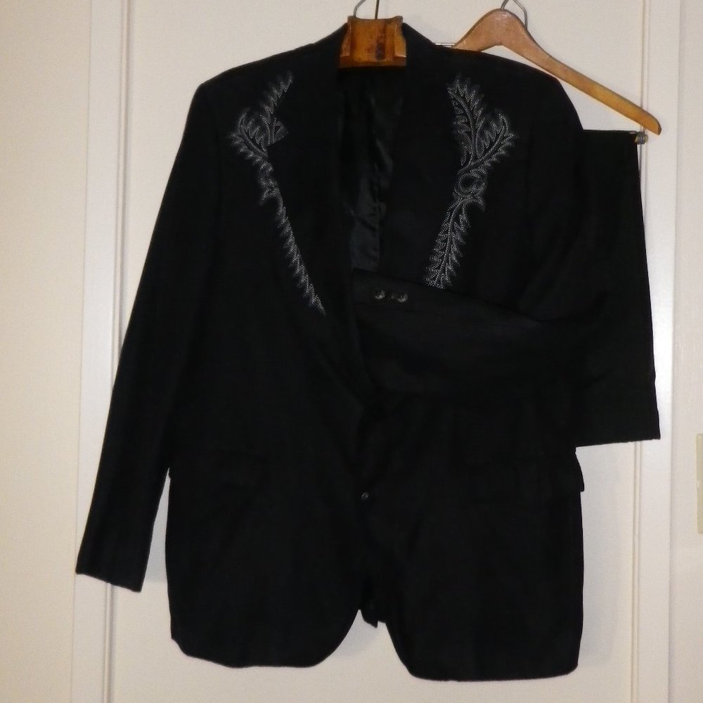Western suit - faux suede jacket w/yoke embroidery & tuxedo cut pants